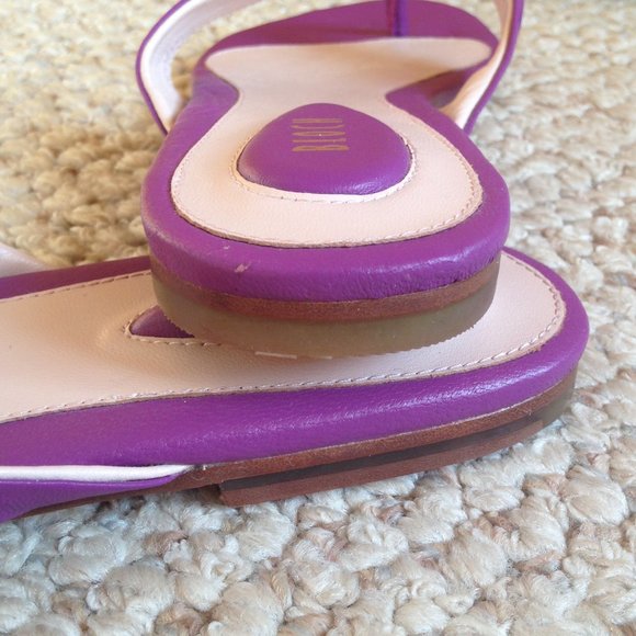 BLOCH - Alexa Thong Sandal - New Without Box - Picture 4 of 6